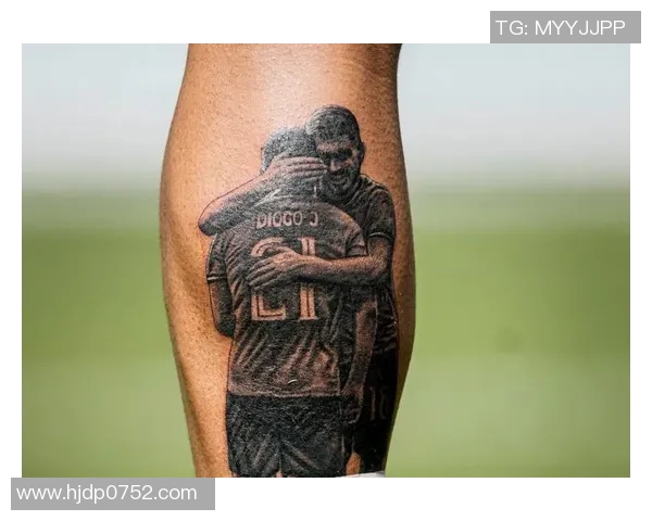 足球明星脖子纹身艺术揭秘独特设计与背后故事分享